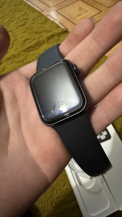 Apple Watch se2 40m