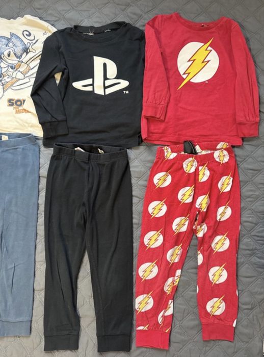 Lot pijamale mărimea 98