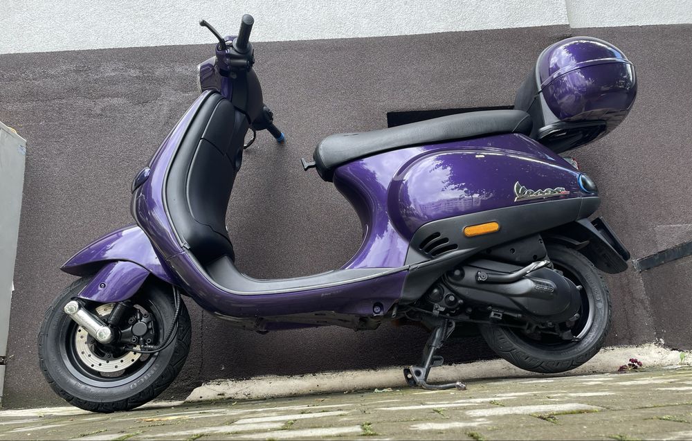 Vespa et50 50кубика