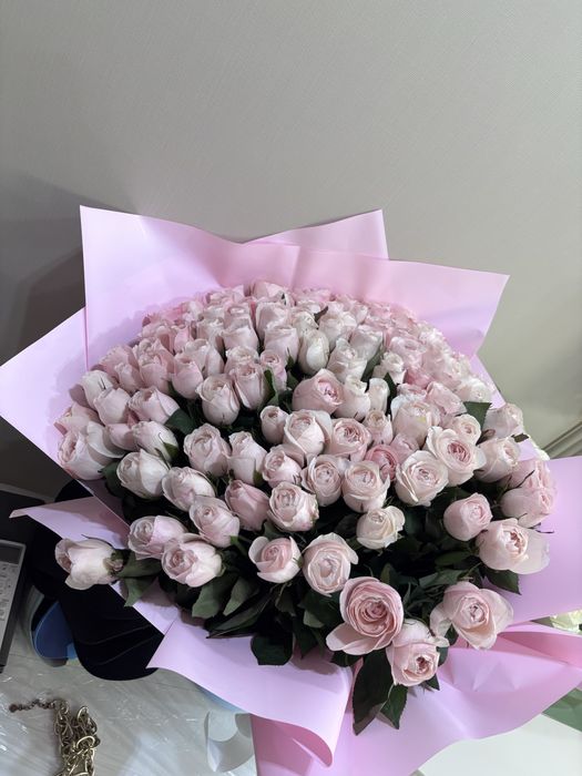 Продам 101 розу цветы