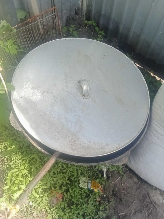 продам Чугунный казан