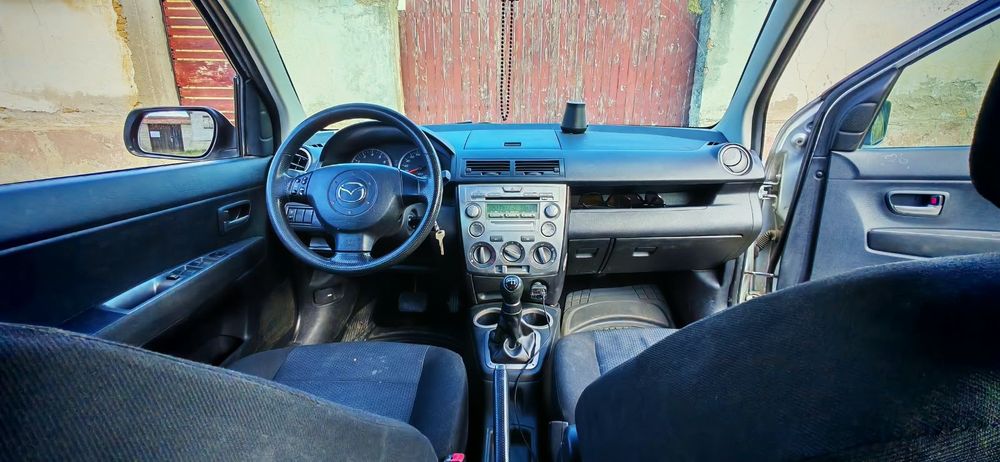 MAZDA 2 2006 — imagine 2