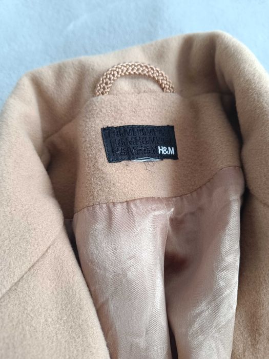 Преходно бежово палто H&M