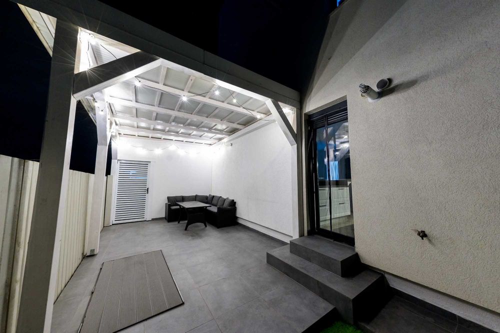 Apartament cu terasa si beci