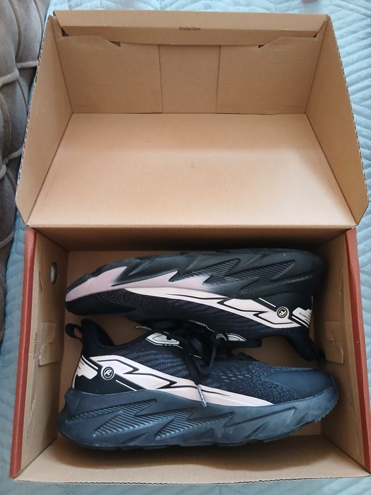 Дамски маратонки