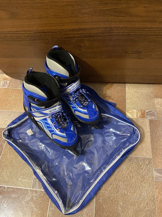 продам синие коньки