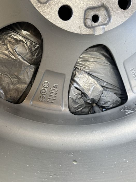 Джанти за BMW 17 цола 5х120 72.6 централен