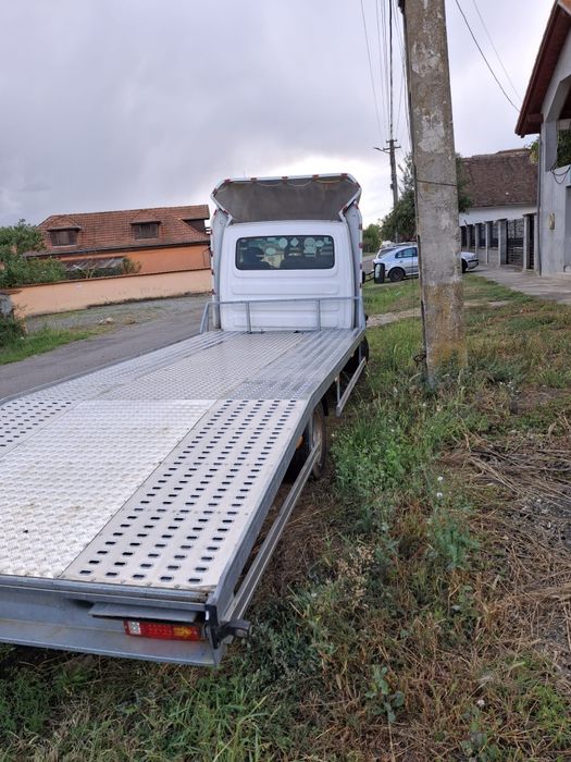 Reparații remorci utilitare ruginite sau lovite