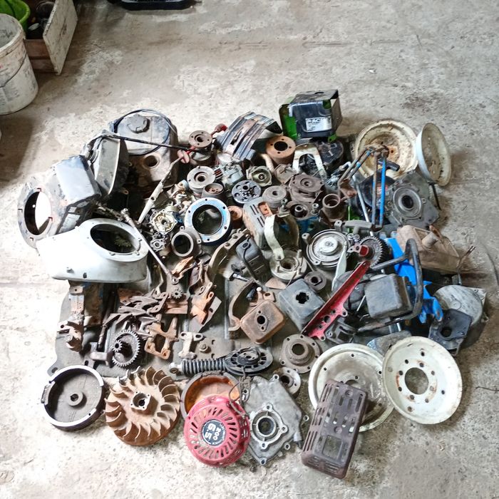 Vând piese motocase  multimarca