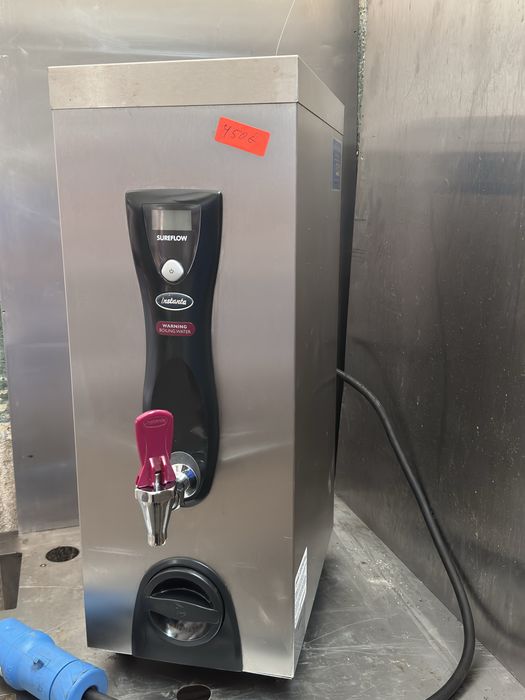 Професионален бойлер за вряла вода Instanta SureFlow 19L 6kW