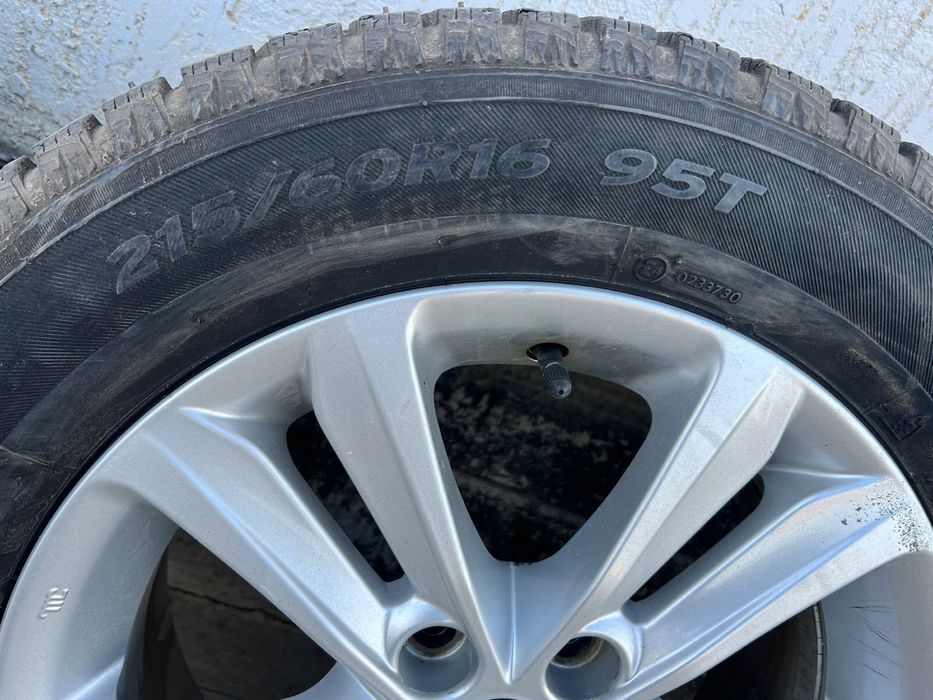 Продается зимние шины