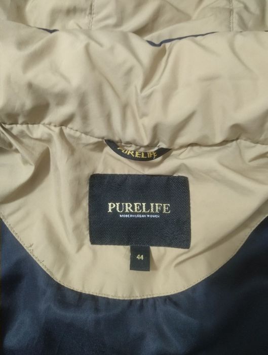 Продам 2 зимнии куртки с капюшоном