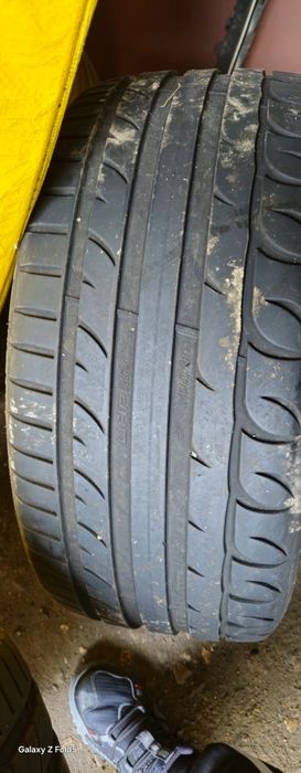 ГУМИ 245/40/18зимни летни