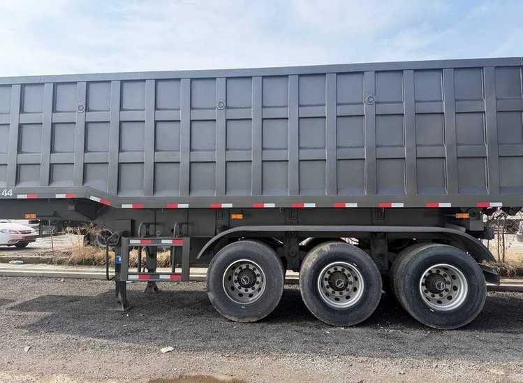 Новый полуприцеп самосвал Кредитга