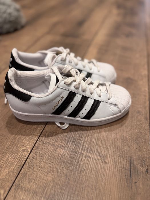 Adidas superstar 36