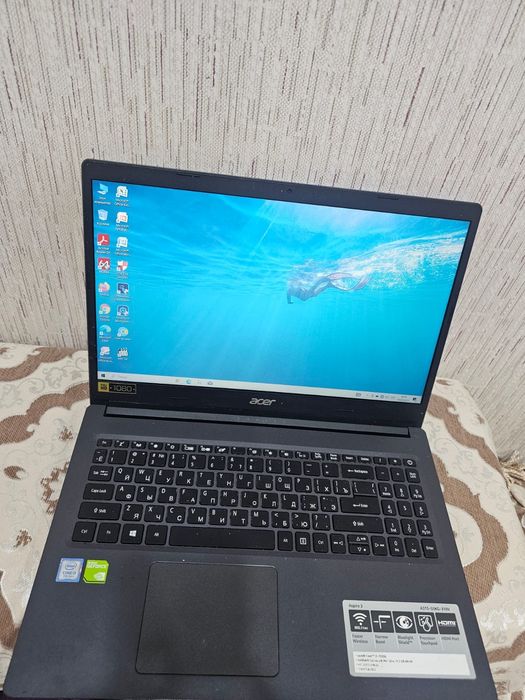 Продам ноутбук Acer core i3 сумка мышка в комплекте