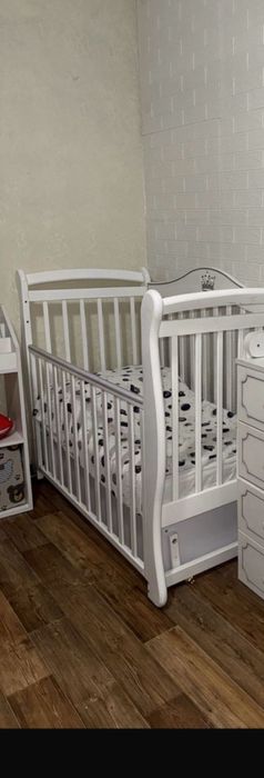 Манеж-кровать белый