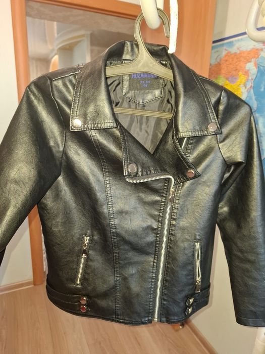 Продам детскую куртку-косуха.