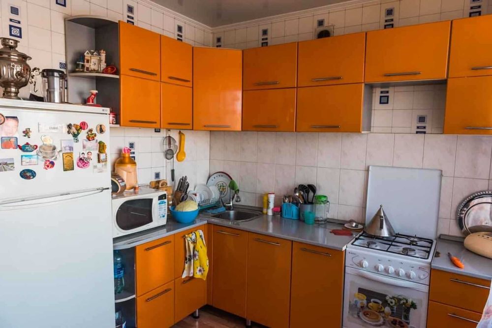 продам 2-х ком. квартиру в центре города