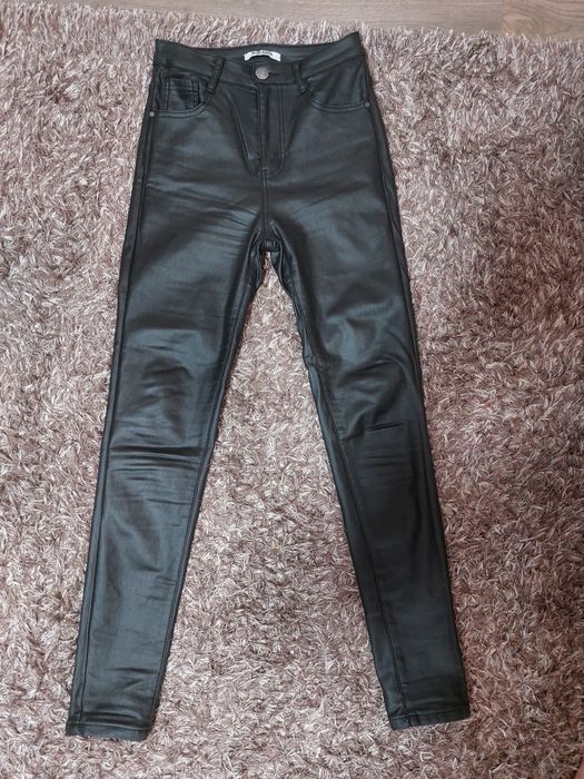 pantaloni imitație de piele