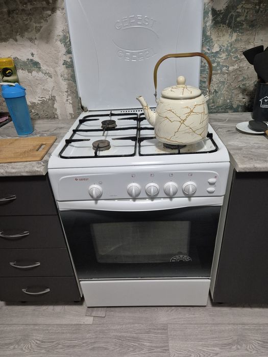 Продается отличный газплита