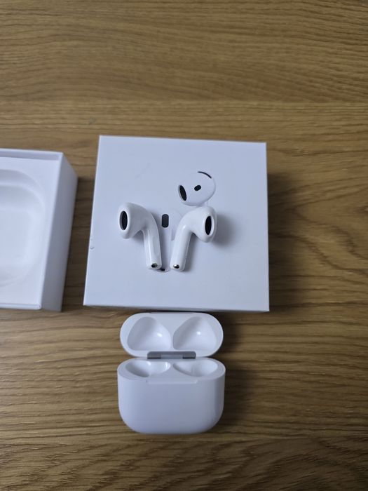 Airpods 4 ANC noi