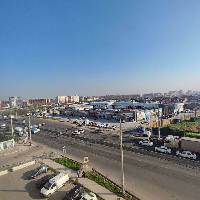 Чоштепада  квартира Срочна сотилади. 2/5/9 (72м²)