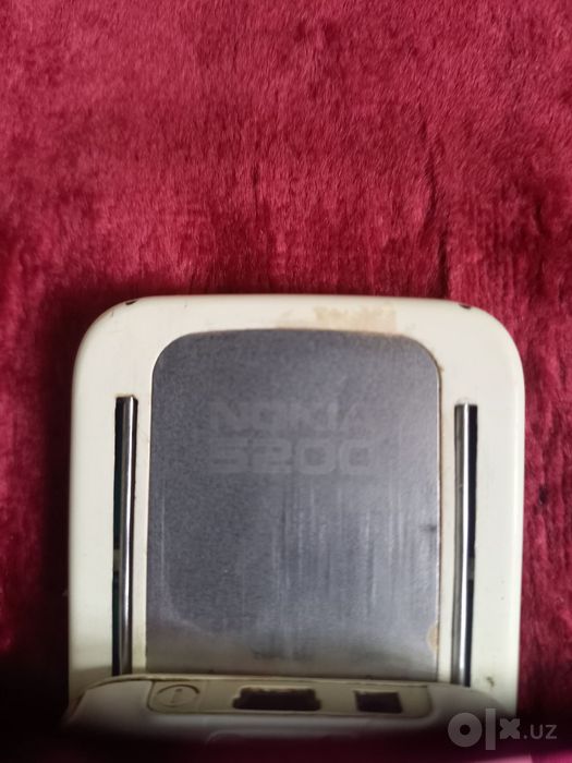 Продаю NOKIA 5200.