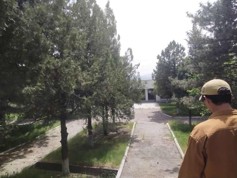 Продается земля под производство 5,5 Га Ангрен