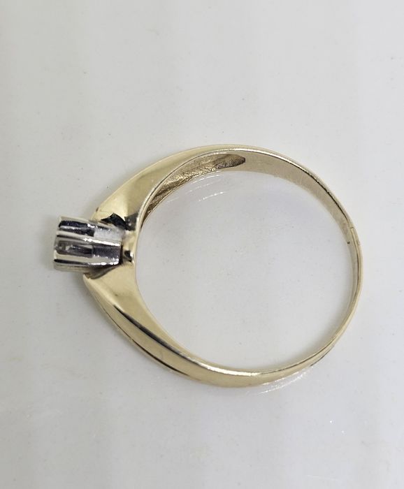 Бриллиант жёлтое золото 585проба