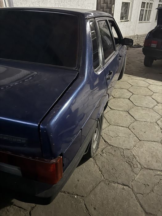 Ваз 21099.