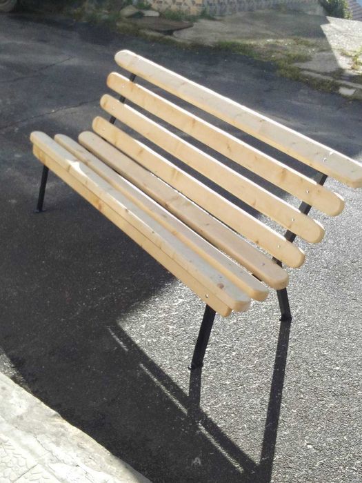 Удобна пейка за сядане