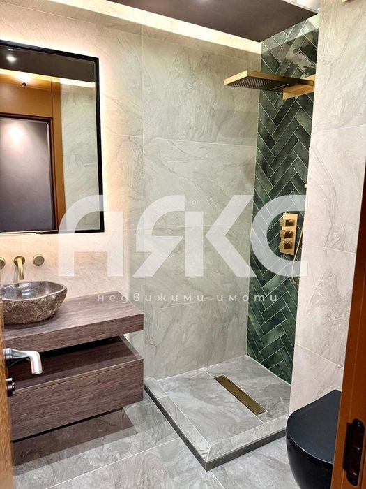 Двустаен обзаведен апартамент в кв. Кръстова вада