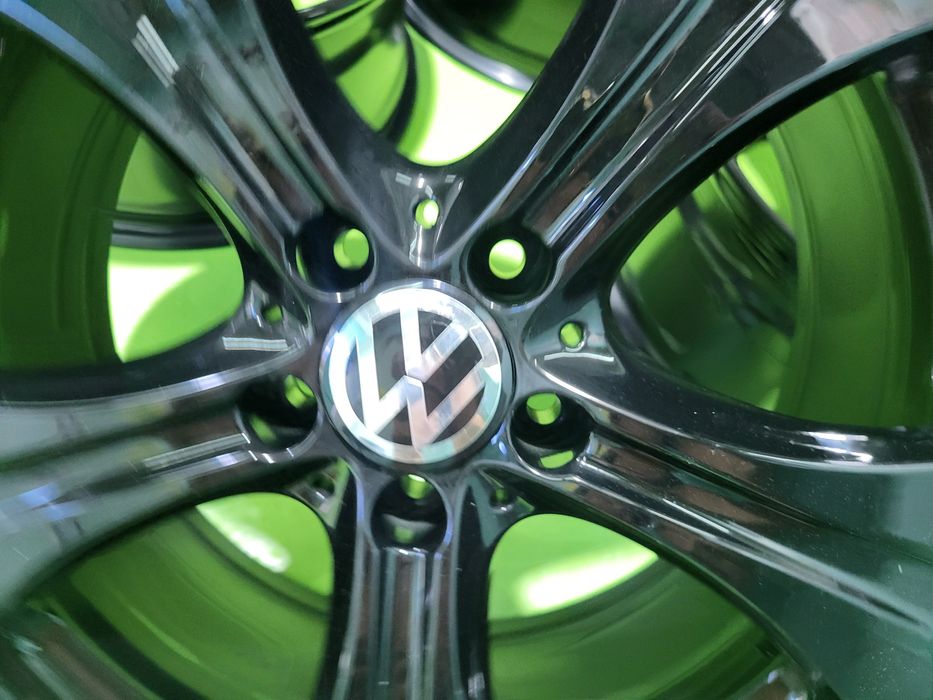 18 5x112 Vw Passat Tiguah Touran Caddy Golf Skoda 5х112 черни