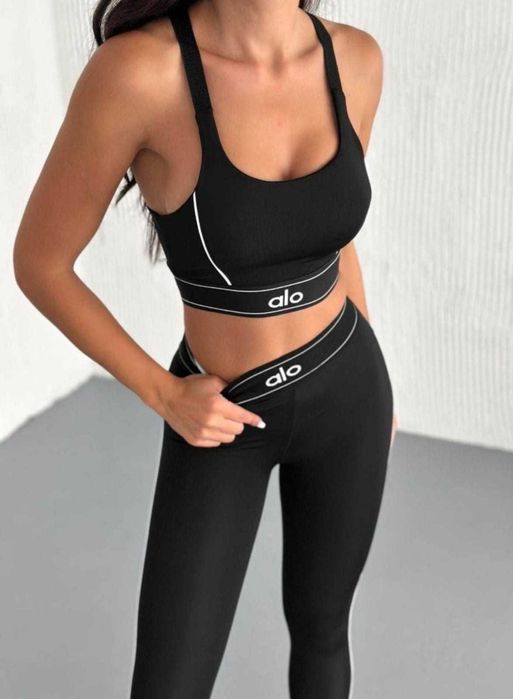 Дамски Fiteness-Yoga Комплект Alo Модел 2026