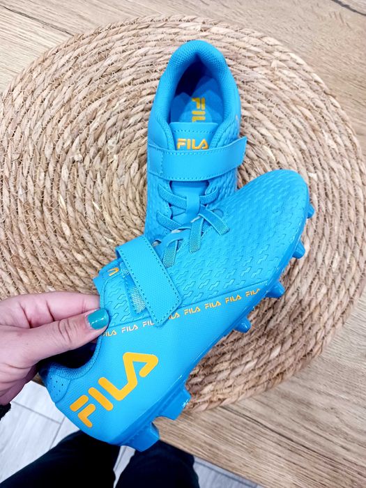 Чисто нови  детски бутонки на Filа