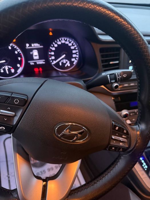 Hyundai Elantra 2020