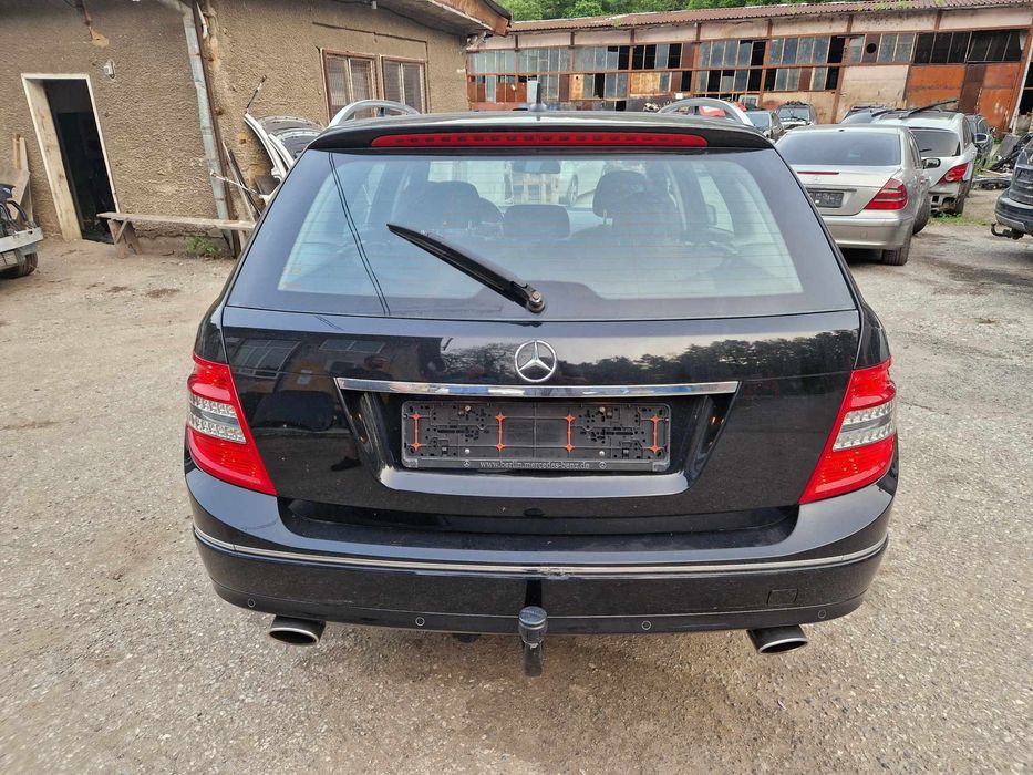 Mercedes W204 C320CDI 4Matic ксенон теглич комби автоматик НА ЧАСТИ!