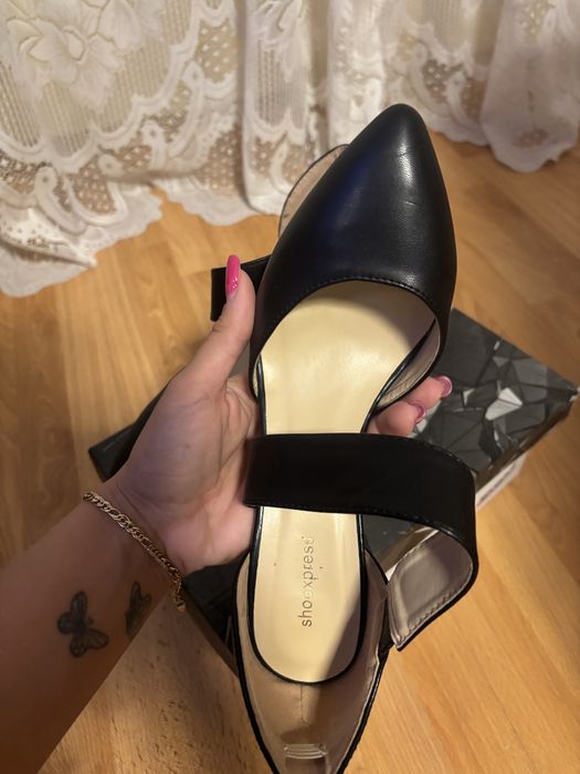 Черни високи обувки 37 номер