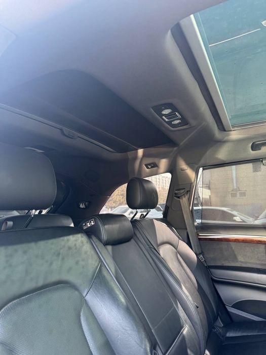 Ауди Q7  2011 г.выпуск