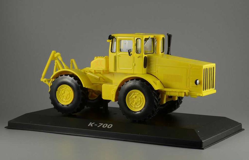 Модели-играчки на руски автомобили в мащаб 1:24 и 1:43