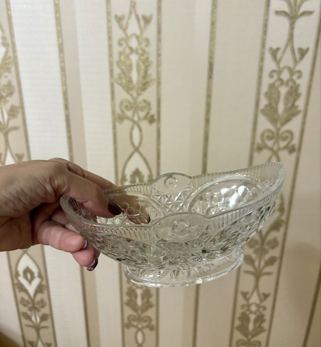 Продам вазы,салатники хрусталь