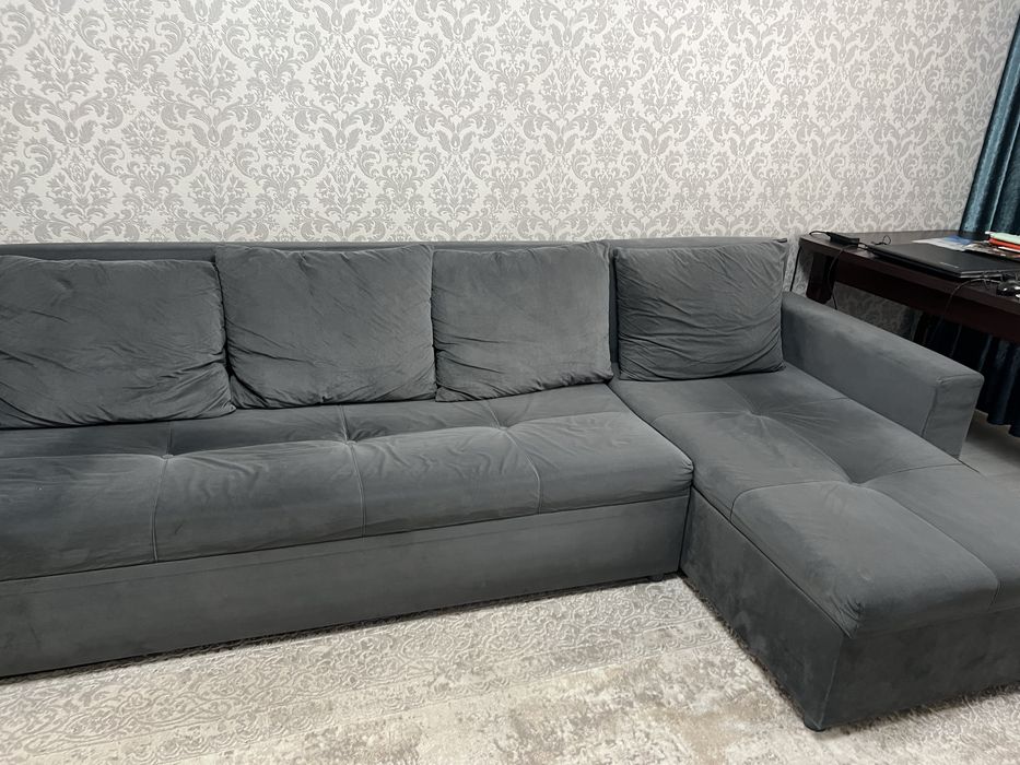 Продам диван угловой