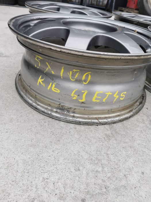 Jante originale Toyota prius R16 (5x100),j6,et45