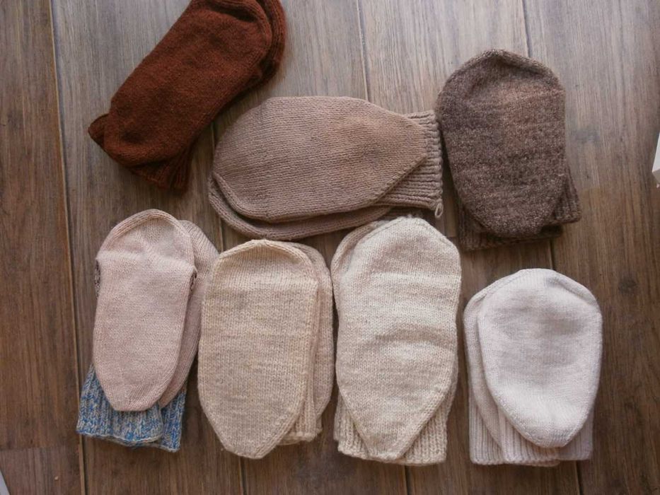 Мъжки Вълнени Чорапи №42-45 и Терлици №38-43 Ръчно Плетиво