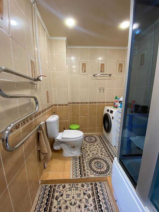 Продам 2х уровневый Коттедж в районе КСК!