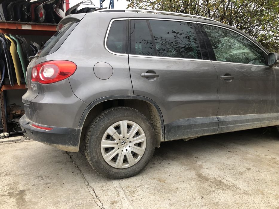 Dezmembram VW Tiguan 2011
