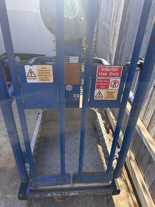 Nacela manuala / platforma de lucru  JLG Pecolift
