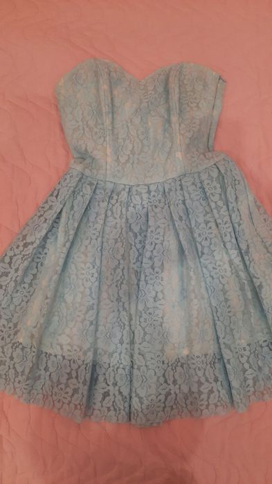 Официална дантелена рокля
