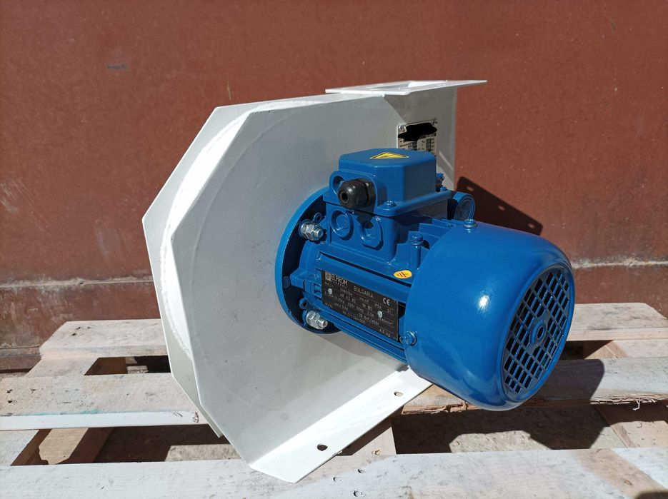 Вентилатор центробежен 200 m3/h при 900 Pa